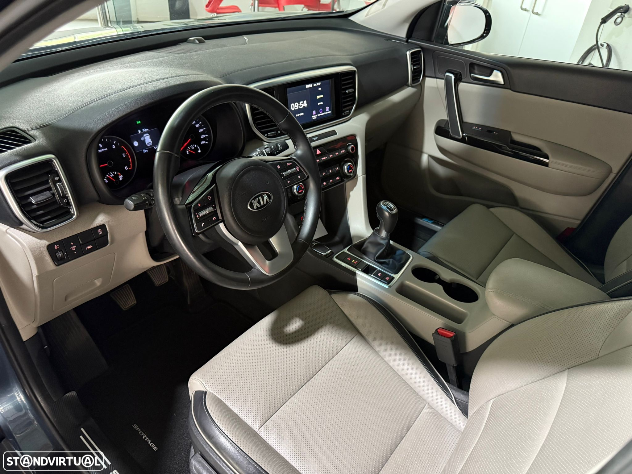 Kia Sportage 1.6 CRDI ISG TX - 8