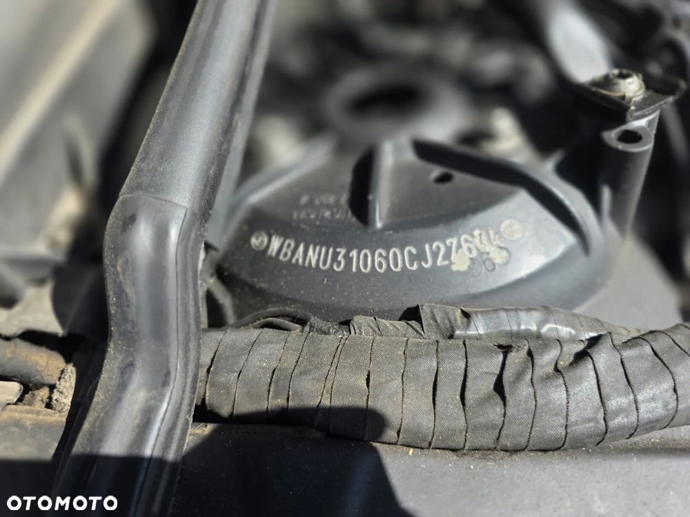 BMW Seria 5 523i - 29