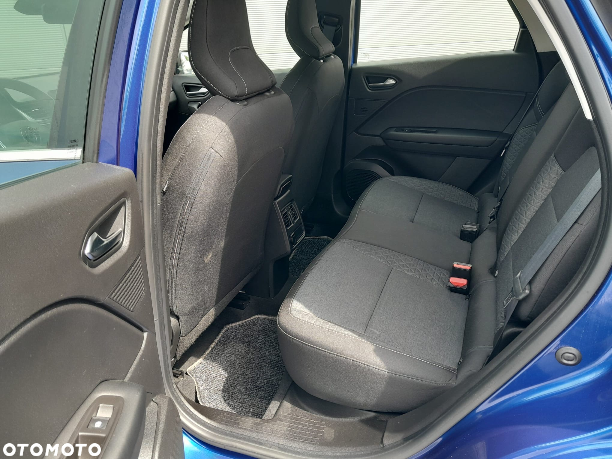 Renault Captur 1.3 TCe mHEV Intens EDC - 13