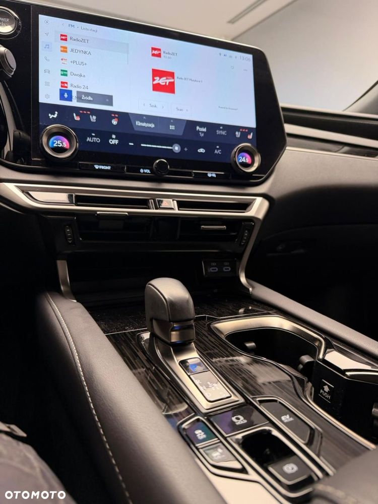Lexus RX - 15