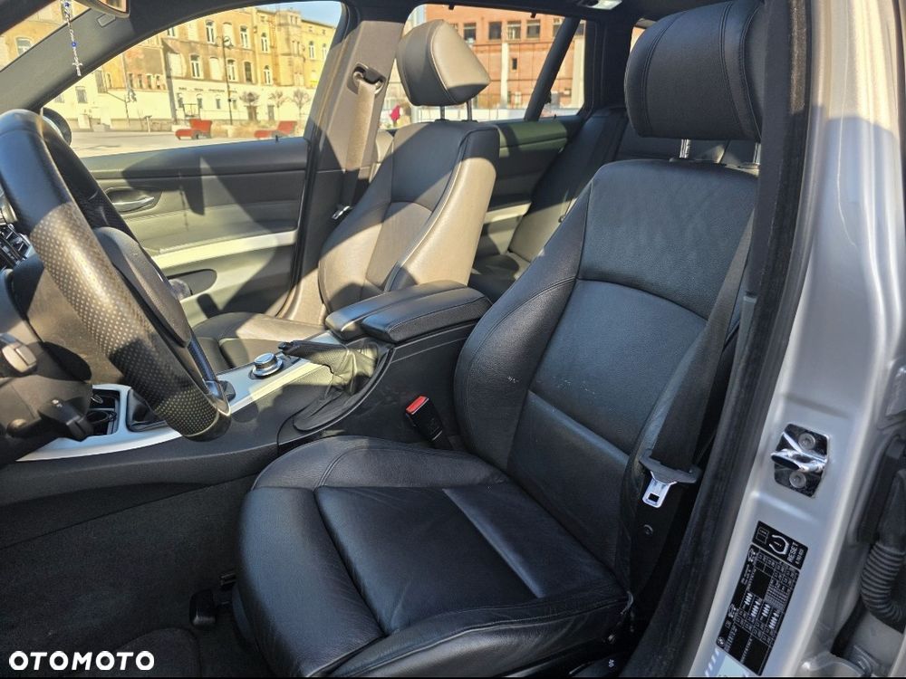 BMW Seria 3 320d - 10