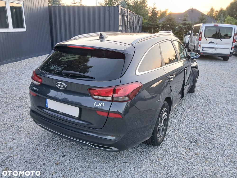 Hyundai i30 1.0 T-GDI Smart DCT - 18