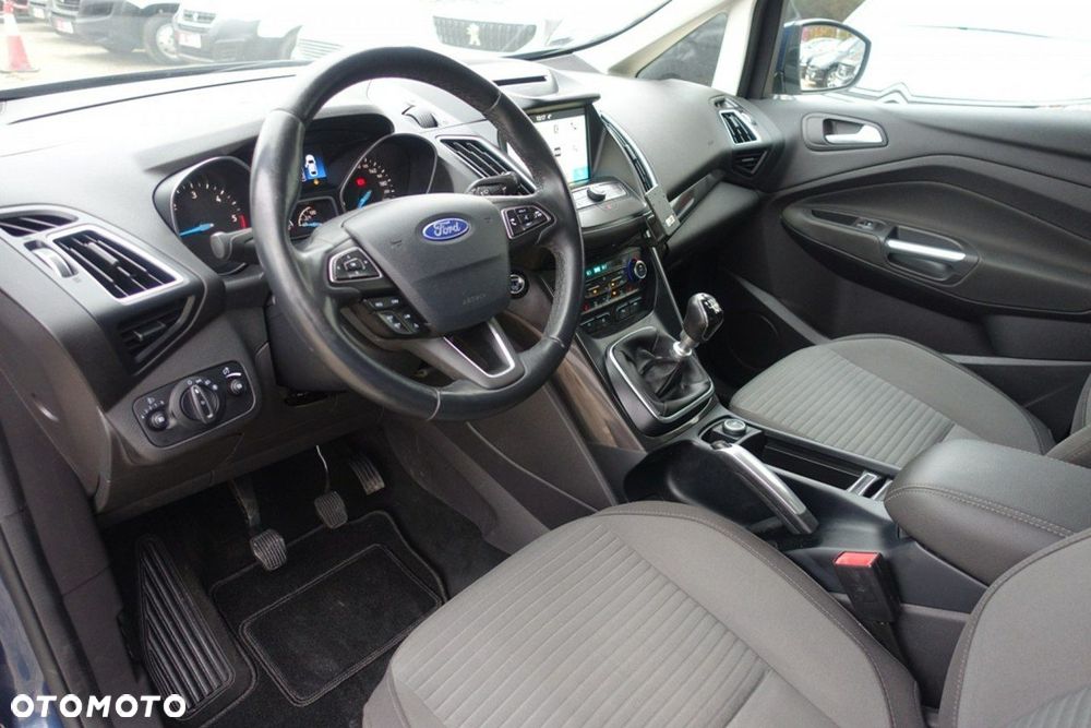 Ford Grand C-MAX - 9