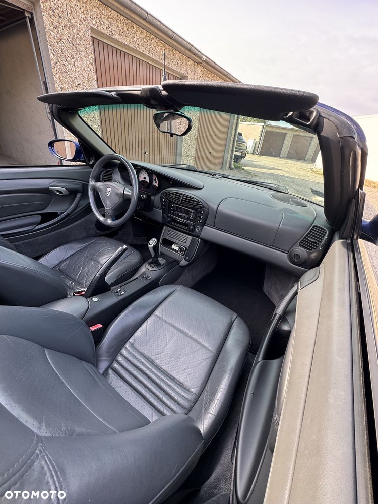Porsche Boxster - 17