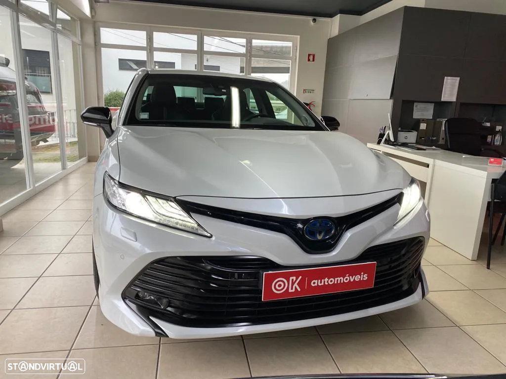 Toyota Camry 2.5 Hybrid Luxury - 13