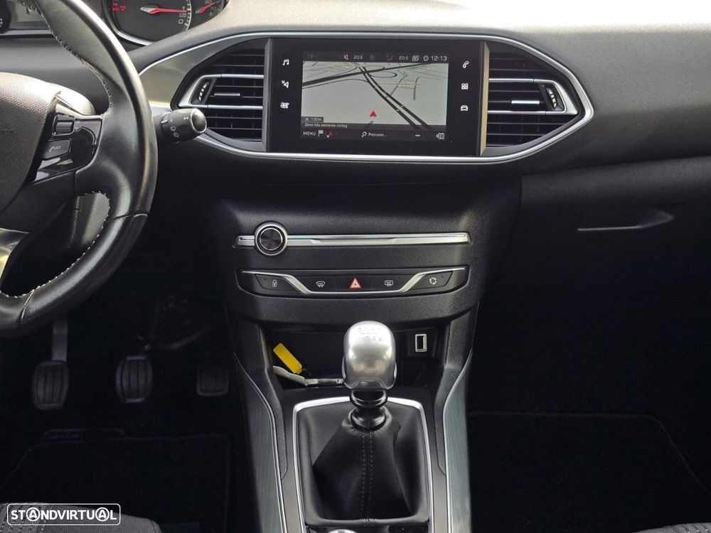 Peugeot 308 1.2 PureTech GT Line EAT8 - 20