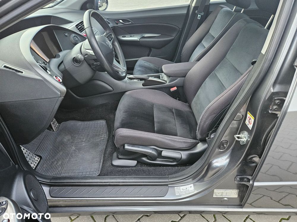 Honda Civic 1.8 Executive - 11