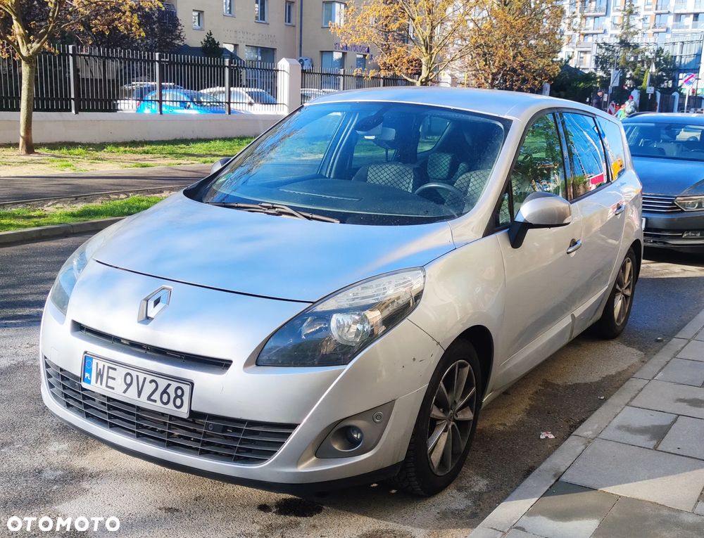 Renault Scenic - 1