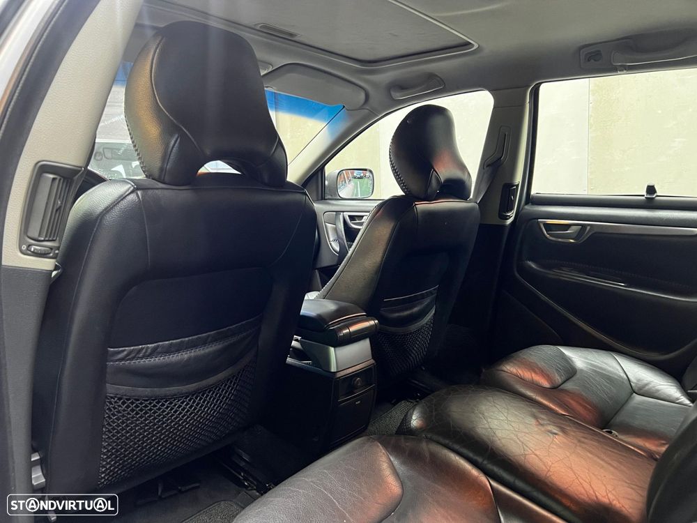 Volvo V70 Crosscountry - 11