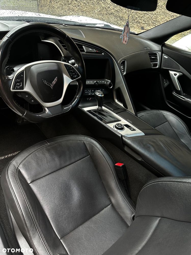Chevrolet Corvette - 9