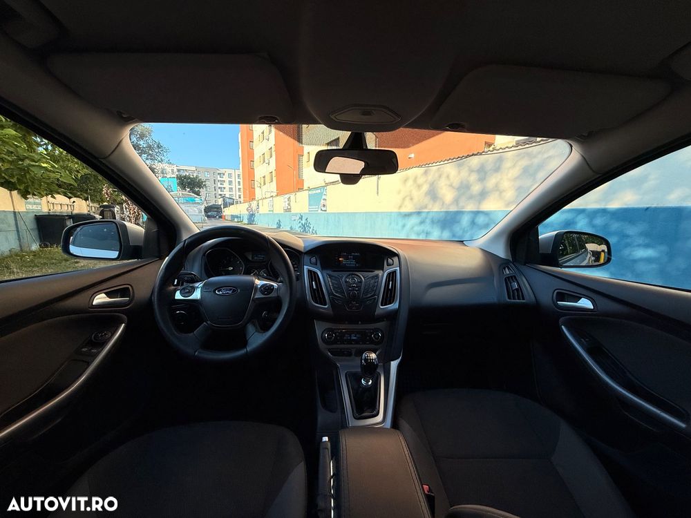 Ford Focus 1.6 TDCi DPF Trend - 4