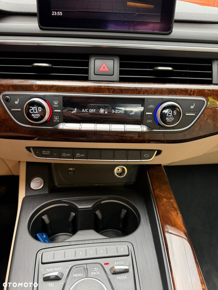 Audi A4 Limousine - 17