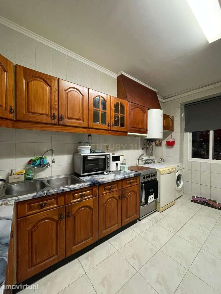 Encantador Apartamento T1 + 1 em Queluz com vista Panorâmica 180 - Grande imagem: 4/23