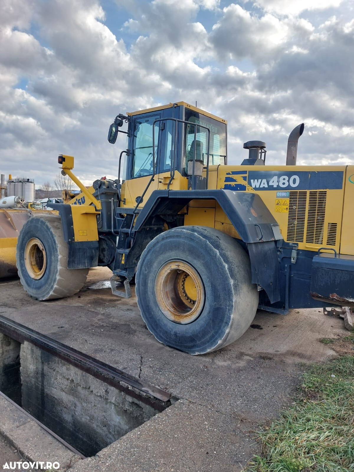 Komatsu WA480 - 19