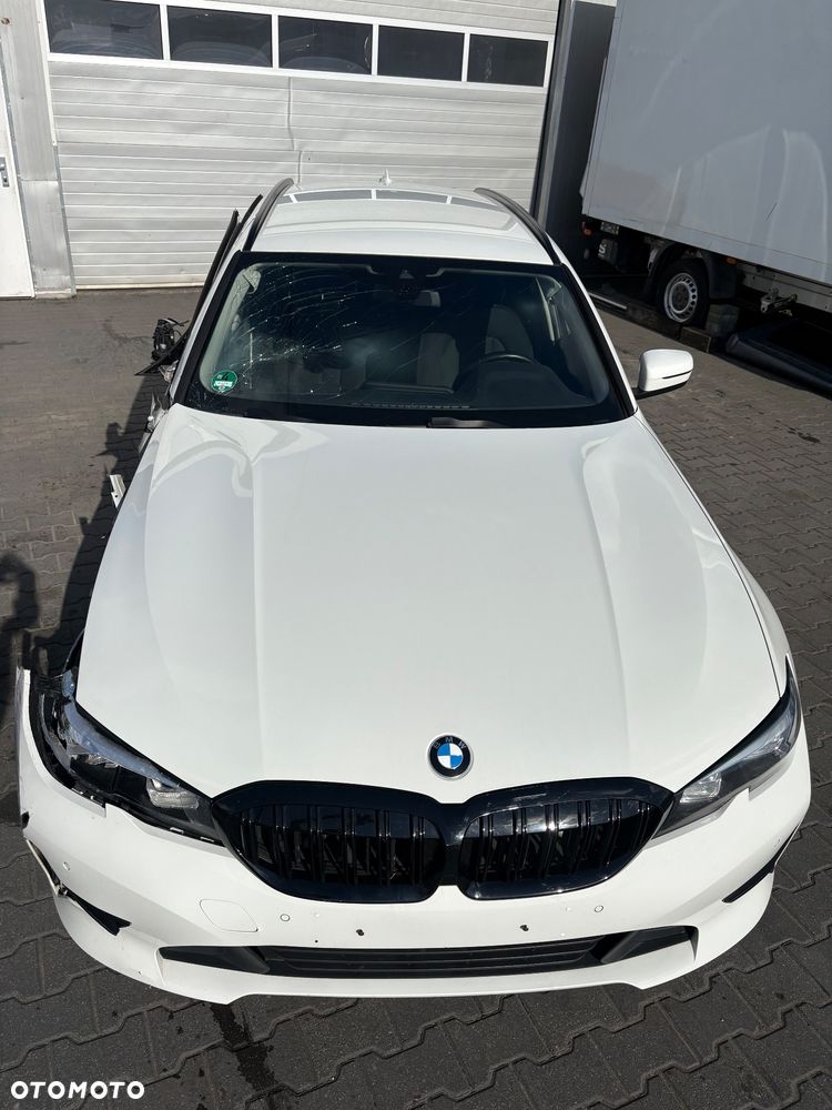 BMW Seria 3 316d mHEV - 3