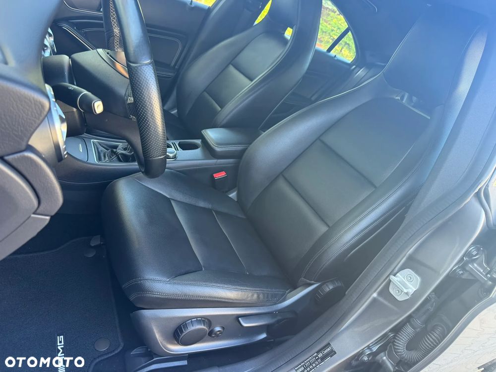 Mercedes-Benz CLA 180 BlueEffICIENCY Edition - 28