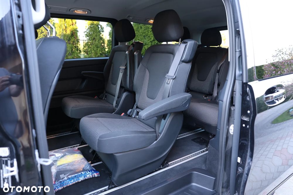 Mercedes-Benz Klasa V 220 d Avantgarde 9G-Tronic (d³ugi) - 32