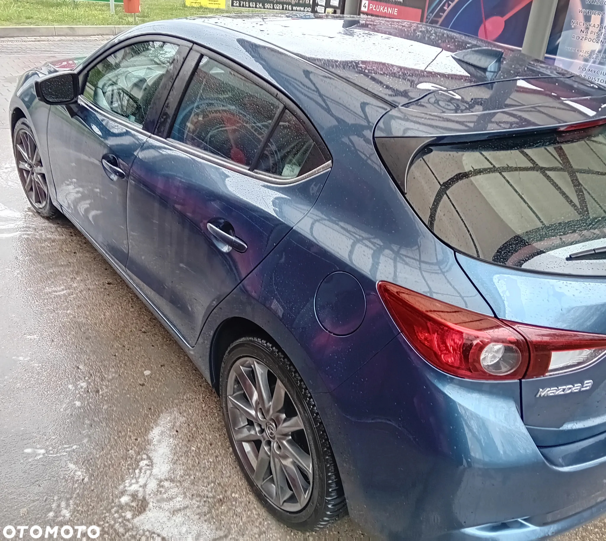 Mazda 3 - 4