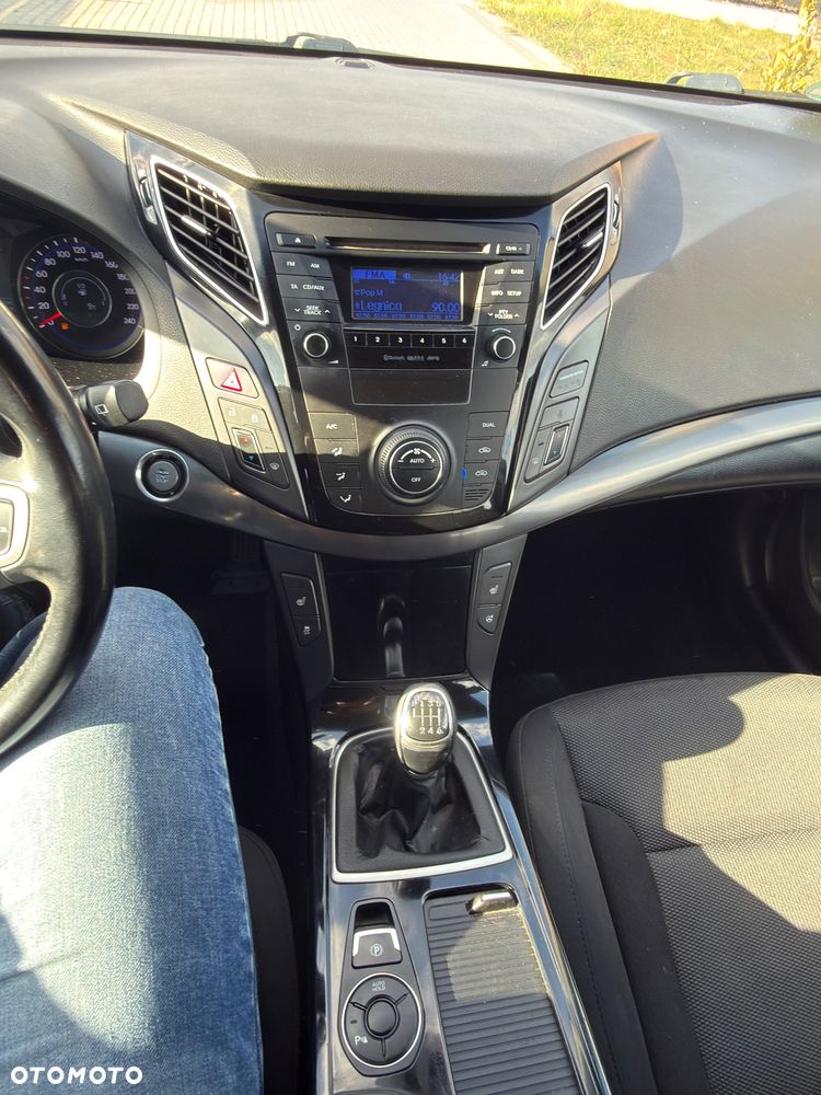 Hyundai i40 i40cw 1.7 CRDi Fifa World Cup Edition - 28