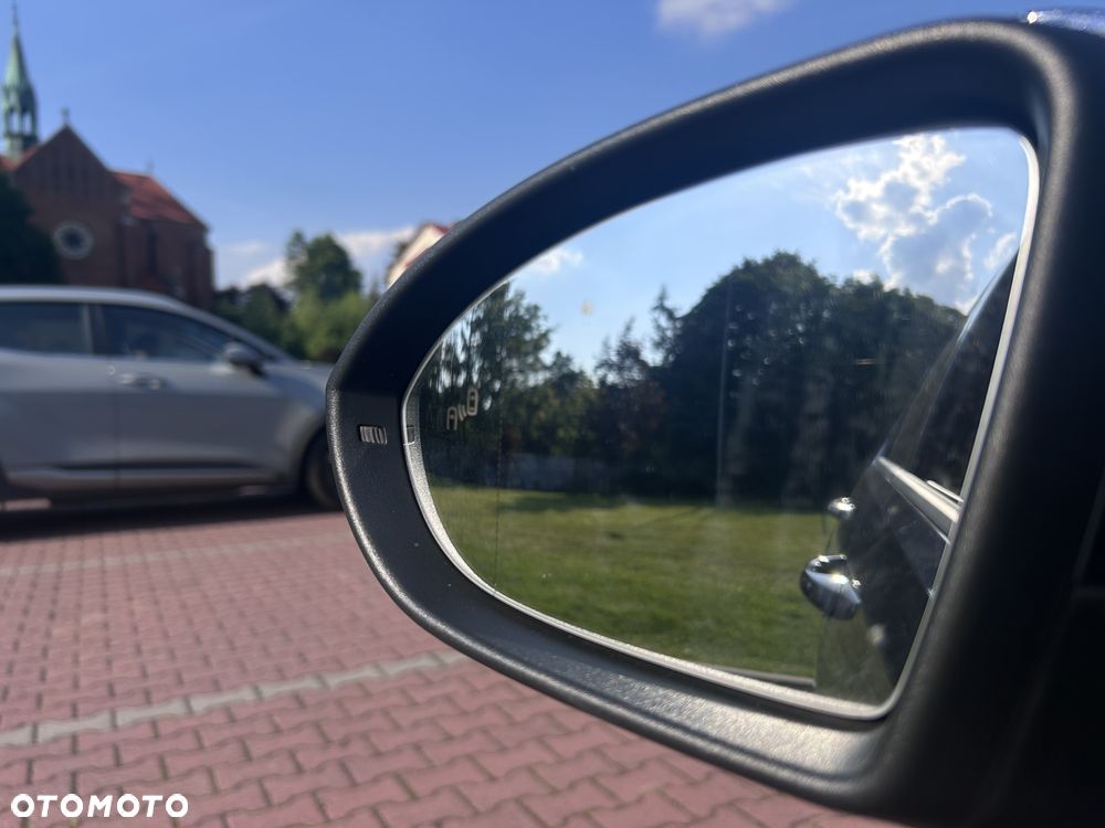 Volkswagen Golf GTD 2.0 TDI SCR DSG - 19