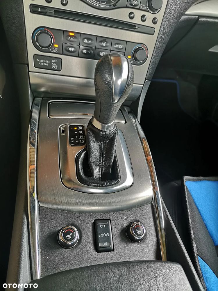 Infiniti G G37 - 9