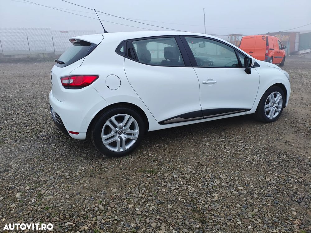 Renault Clio Energy dCi 90 Start & Stop Limited - 12