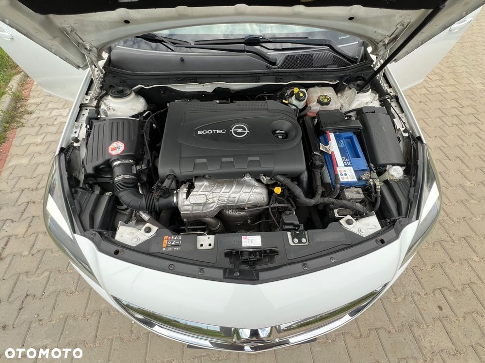 Opel Insignia - 23