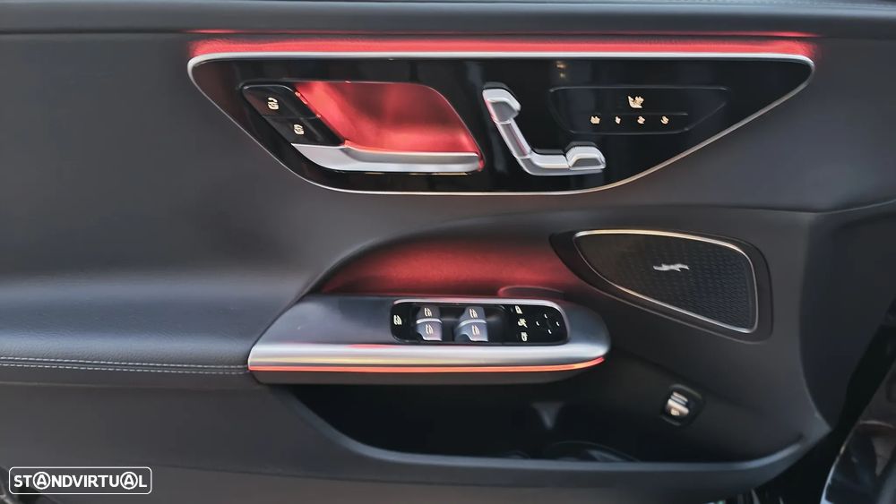 Mercedes-Benz C 300 d AMG Line - 23