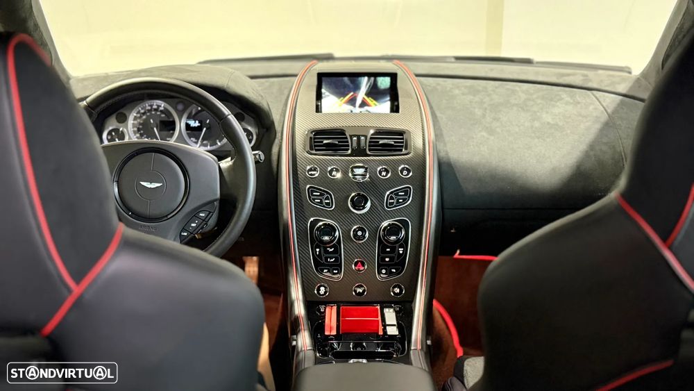 Aston Martin Vantage Coupe - 43