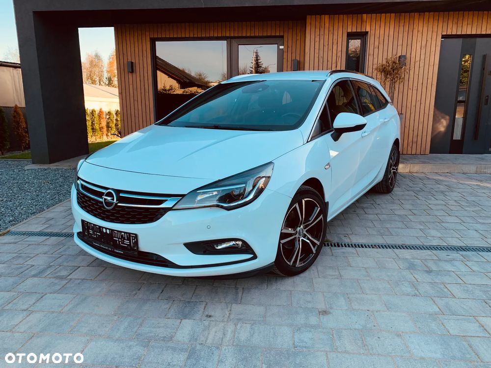 Opel Astra 1.4 Turbo Innovation - 11