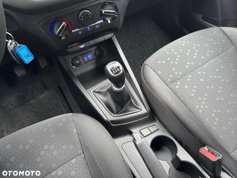 Hyundai i20 1.2 Comfort - 13