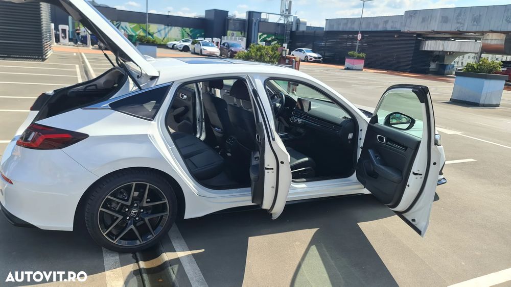 Honda Civic 2.0 e:HEV E-CVT Advance - 16