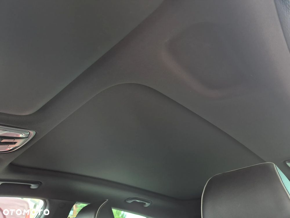 Kia Sportage 2,0 CRDI AWD GT Line - 32