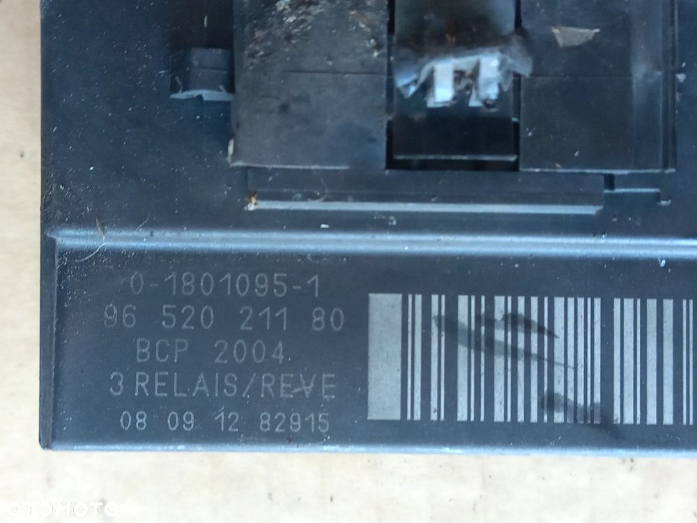 Peugeot 308  3008 5008 Citroen C4 C5 Berlingo   moduł przekaźnik sterownik wentylatora 9652021180  9662570880 - 5