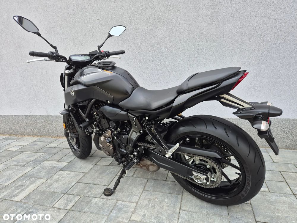 Yamaha MT - 12