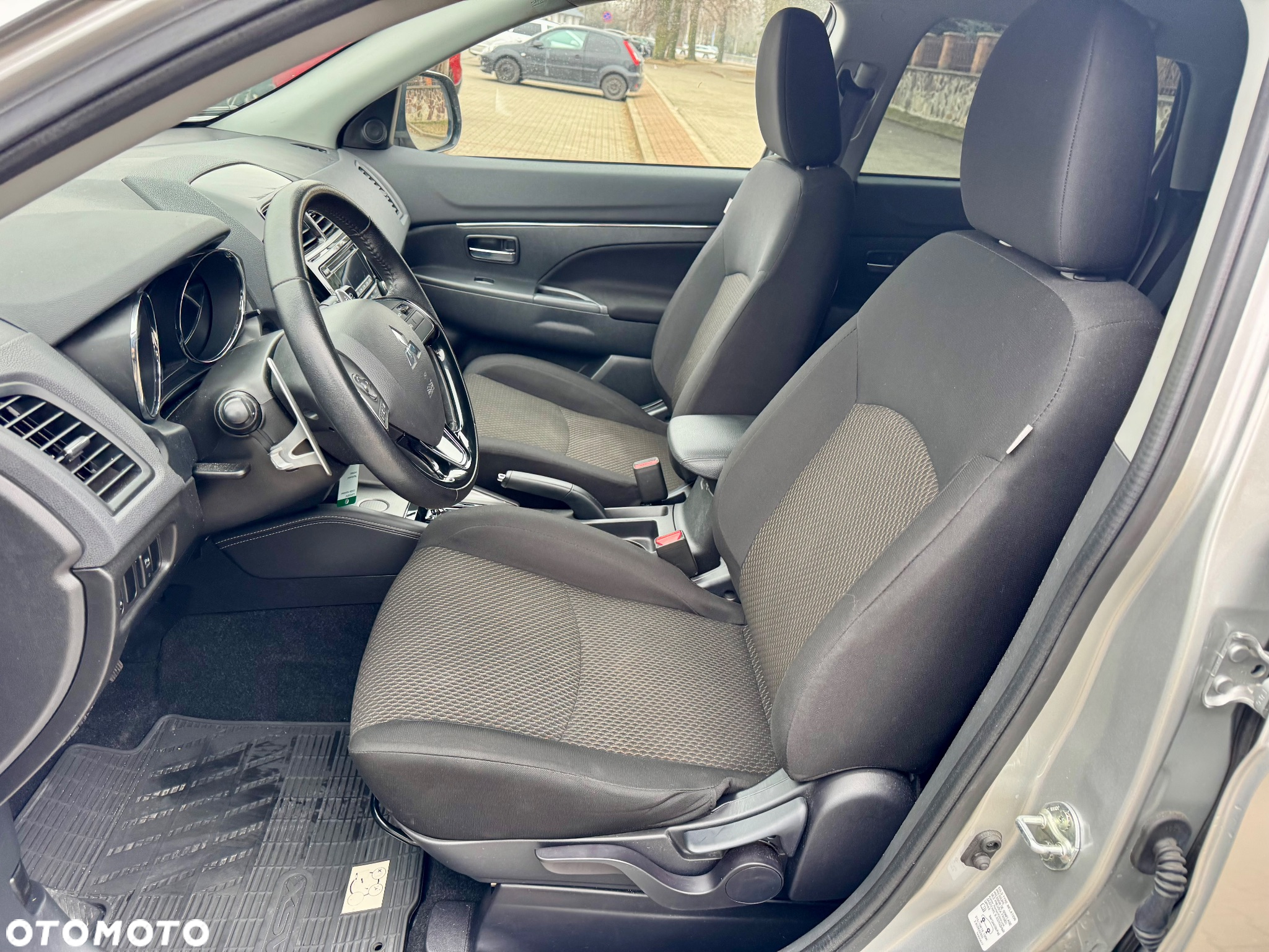 Mitsubishi ASX 2.0 2WD CVT Intro Edition+ - 12