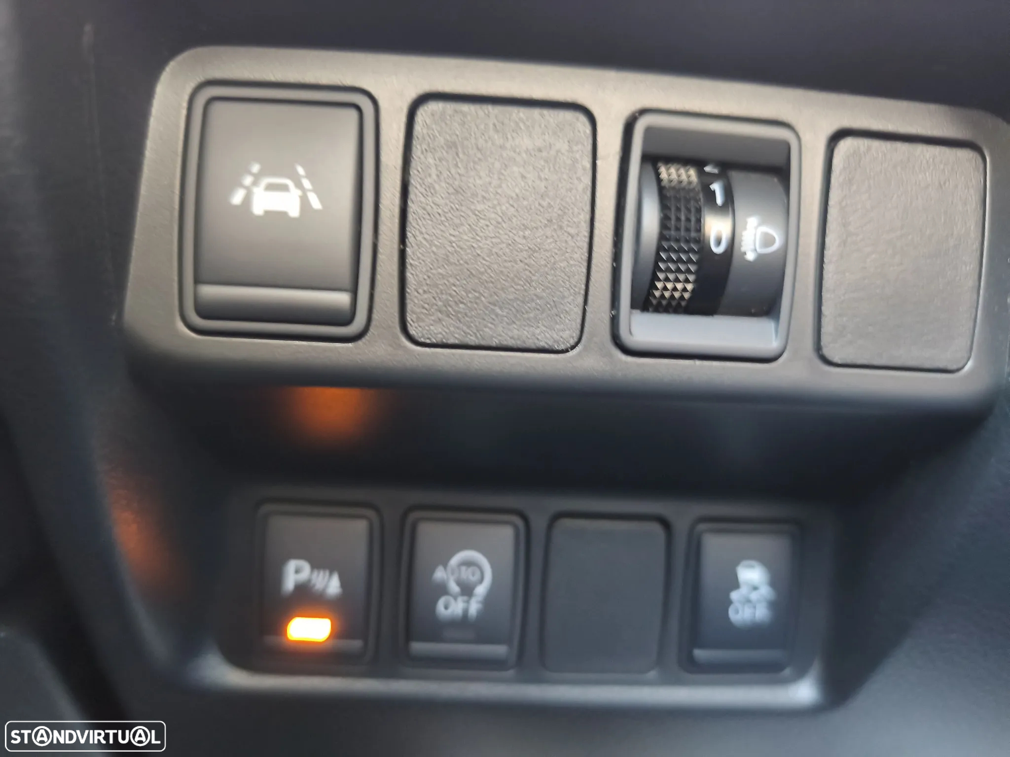 Nissan Qashqai 1.5 dCi N-Connecta - 14