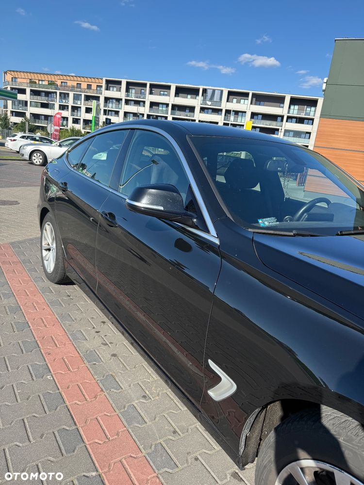 BMW 3GT 320i xDrive - 31