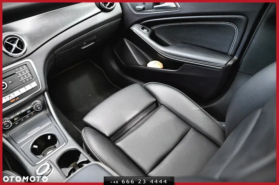 Mercedes-Benz GLA 250 7G-DCT AMG Line - 22