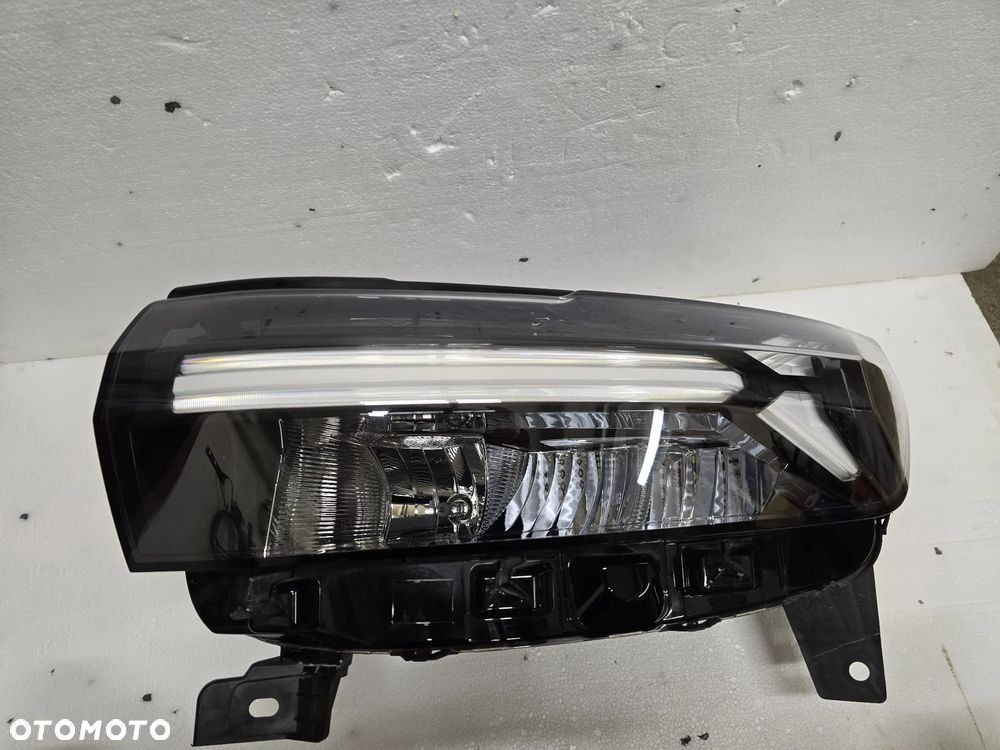 LAMPA DACIA DUSTER III BIGSTER III 260603515R - 8