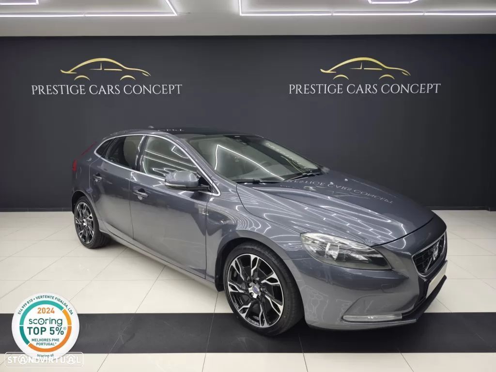 Volvo V40 1.6 D2 Momentum Eco - 1