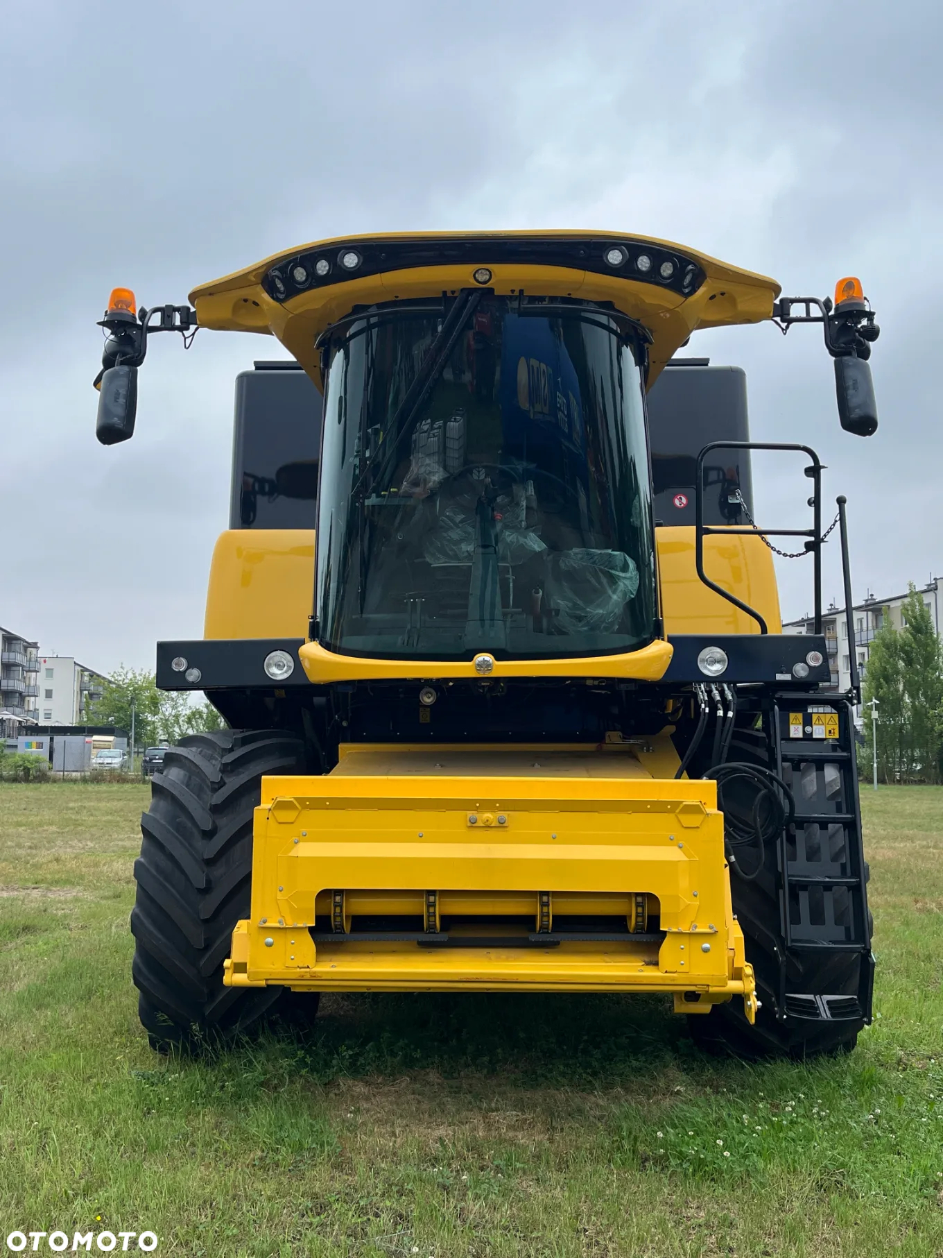 New Holland CH7.70 - 5