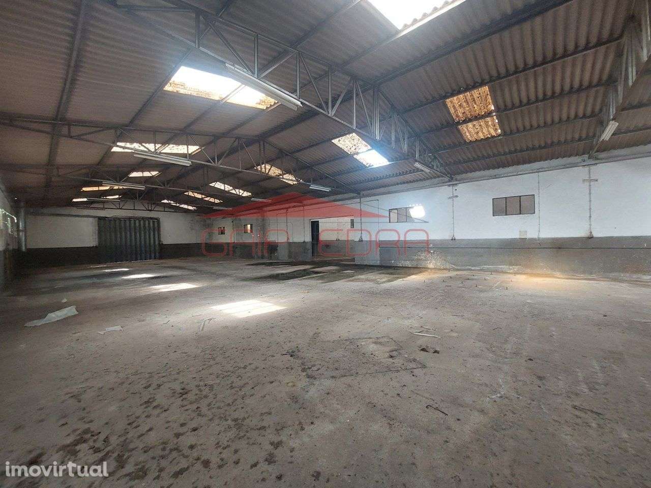 Armazém industrial Mangualde Viseu com 1897 m2 mais 5 000 m2 terreno - Grande imagem: 5/41