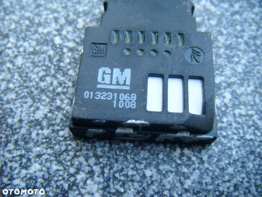 opel insignia a 10r czujnik temperatury  013231068 - 2