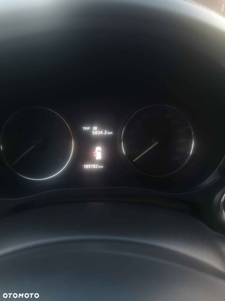 Mitsubishi Outlander 2.2 DI-D Intense + SDA 4WD - 11