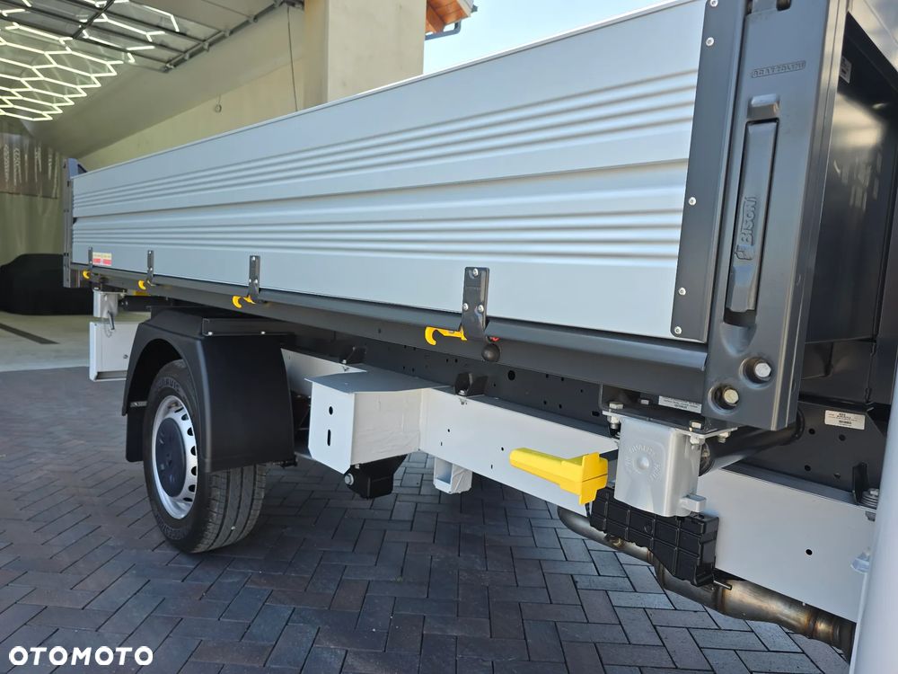 Renault MASTER 17Km WYWROTKA 3 STRONNA 1011Kg Ładowność SILNIK 2,3 AUTO NIE UŻYWANE NA GWARANCJI STAN NOWY NOWY NOWY SALON POLSKA TO SŁONIK BOGATE WYPOSAŻENIE HAK LEDY KLIMA TEMPOMAT - 21