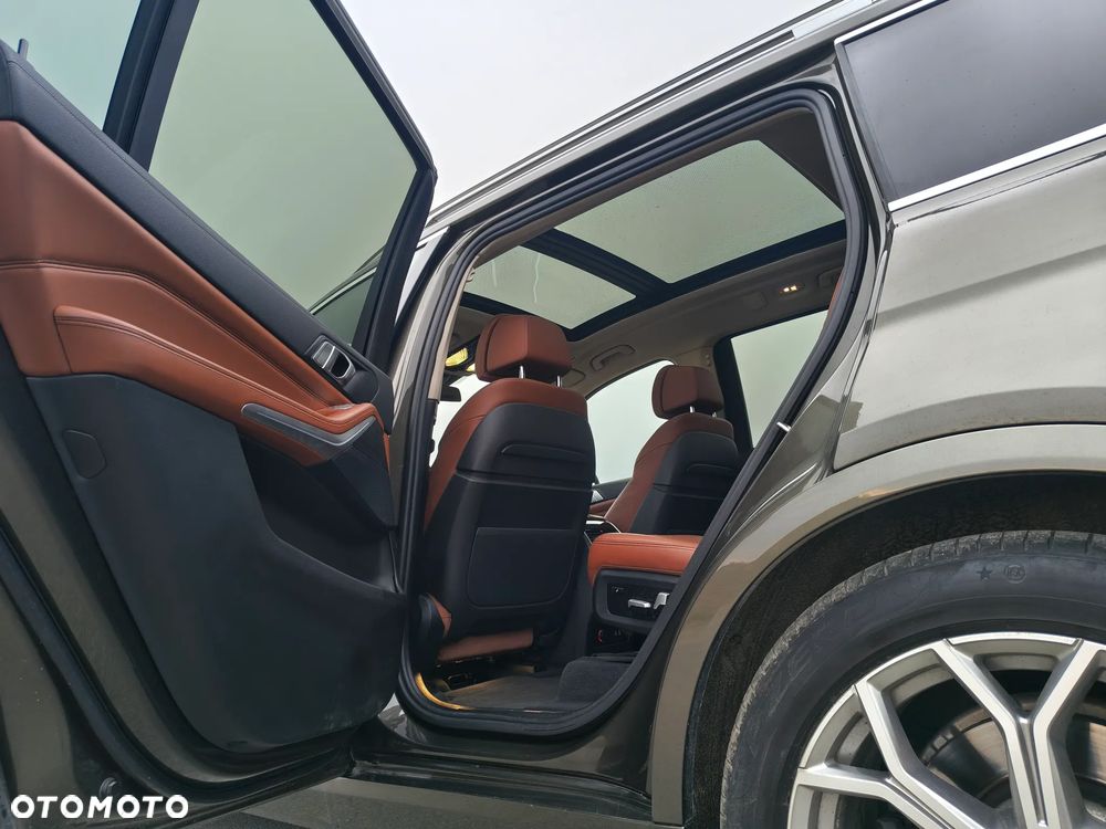 BMW X7 xDrive40d mHEV - 8
