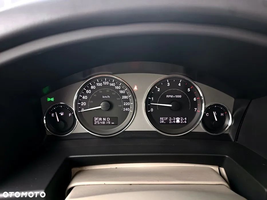 Jeep Commander 3.0 CRD DPF Automatik Overland - 33