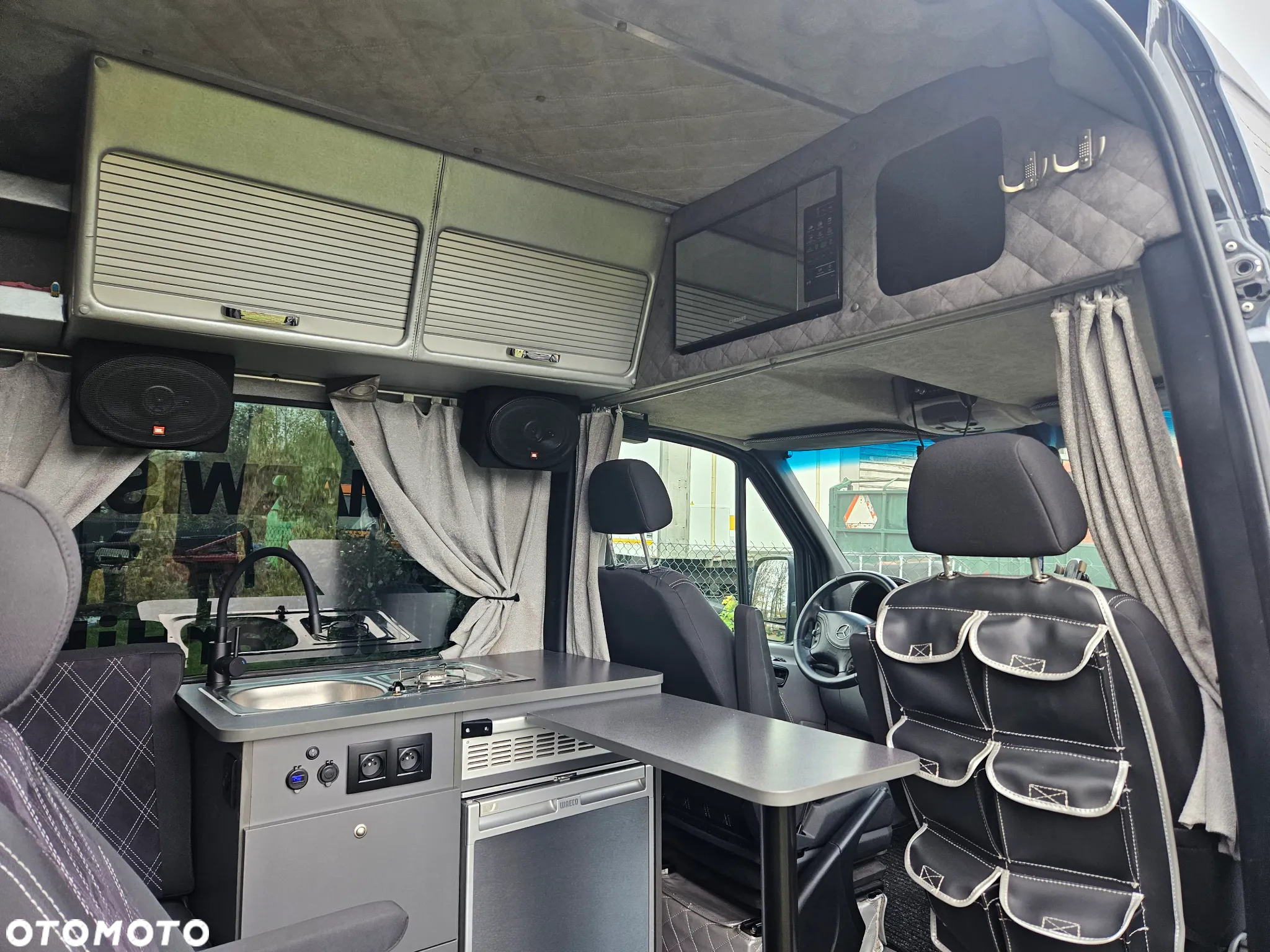 Mercedes-Benz Sprinter - 18
