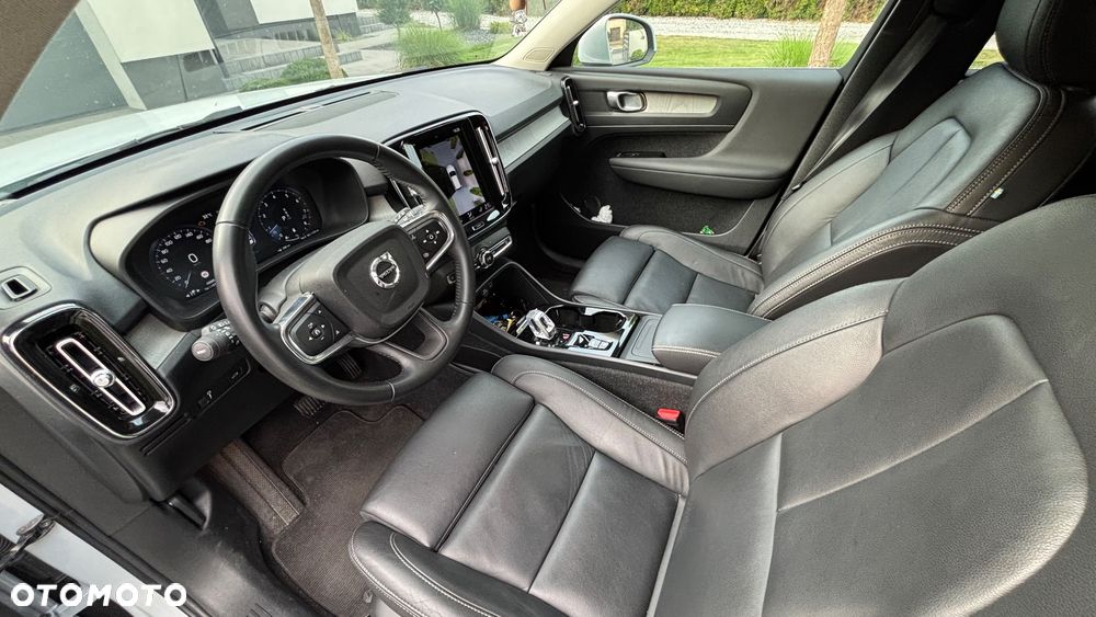 Volvo XC 40 - 29